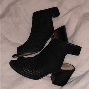 Vince Camuto Lavette heel